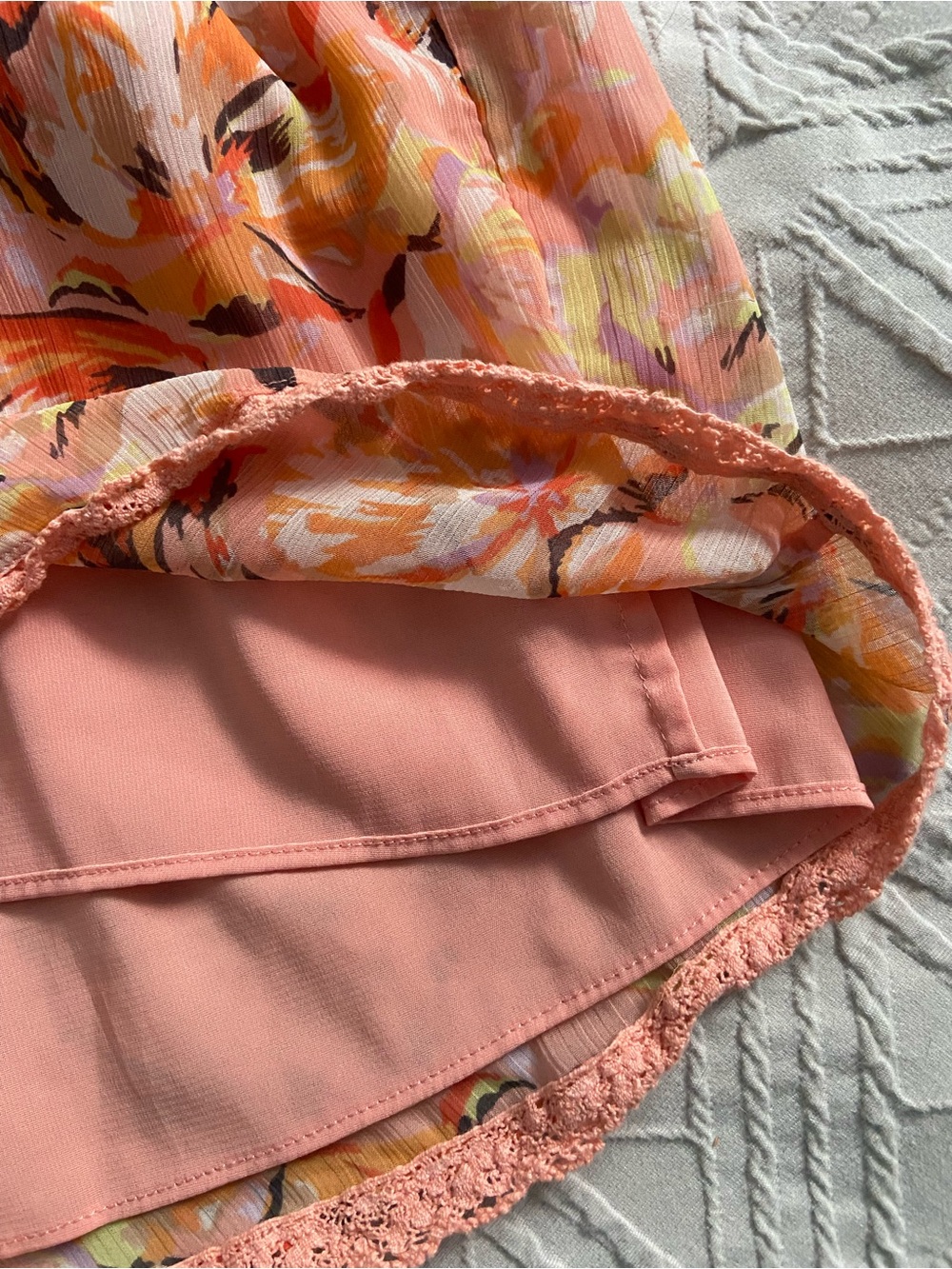 Aritzia Talula Pink and Orange Floral Flowy Shorts - Picture 8 of 11